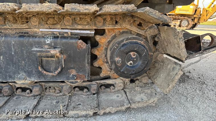 image for item EA2070 2014 Vermeer D24x40 navigator series 3 directional boring unit