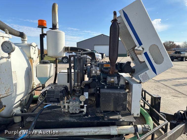 image for item EA2071 2014 Vacstar 500DT  vacuum excavator