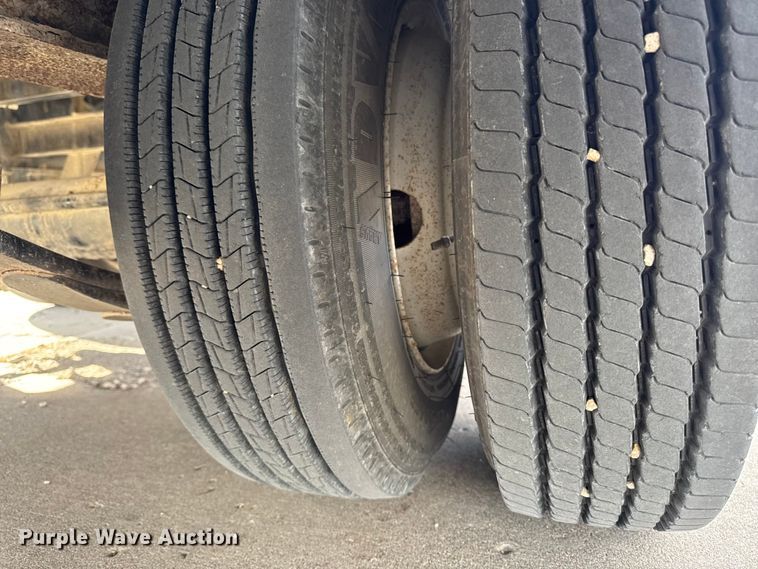 image for item EA2073 2015 Felling FT-30-2 LP equipment trailer