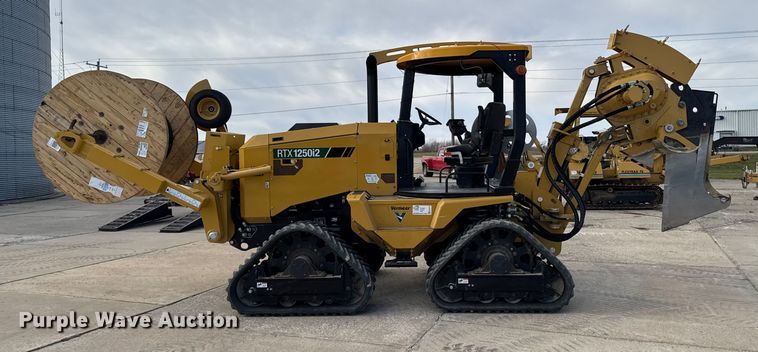 image for item EA2075 2023 Vermeer RTX1250i2 vibratory cable plow