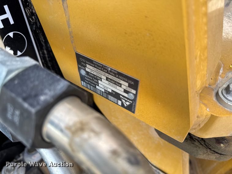 image for item EA2075 2023 Vermeer RTX1250i2 vibratory cable plow