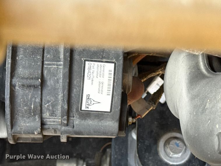 image for item EA2075 2023 Vermeer RTX1250i2 vibratory cable plow