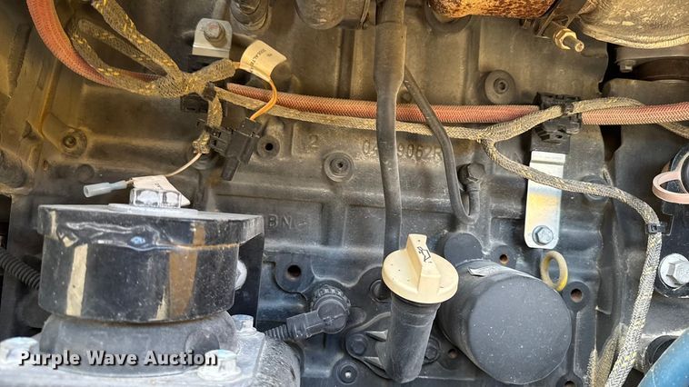 image for item EA2075 2023 Vermeer RTX1250i2 vibratory cable plow