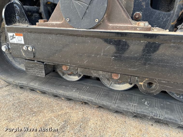 image for item EA2075 2023 Vermeer RTX1250i2 vibratory cable plow