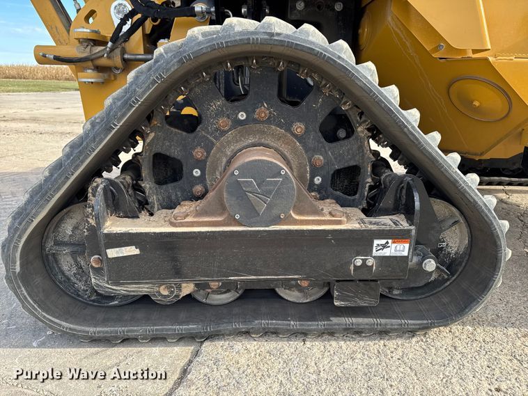 image for item EA2075 2023 Vermeer RTX1250i2 vibratory cable plow
