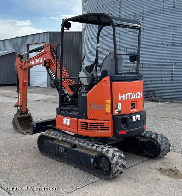 image for item EA2076 Hitachi ZX26U-5N mini excavator