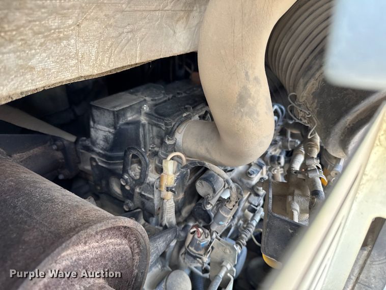 image for item EA2076 Hitachi ZX26U-5N mini excavator