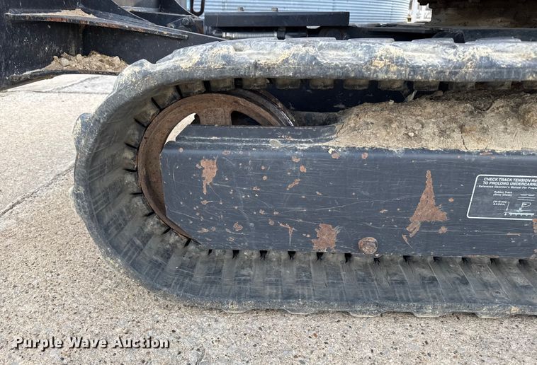 image for item EA2076 Hitachi ZX26U-5N mini excavator