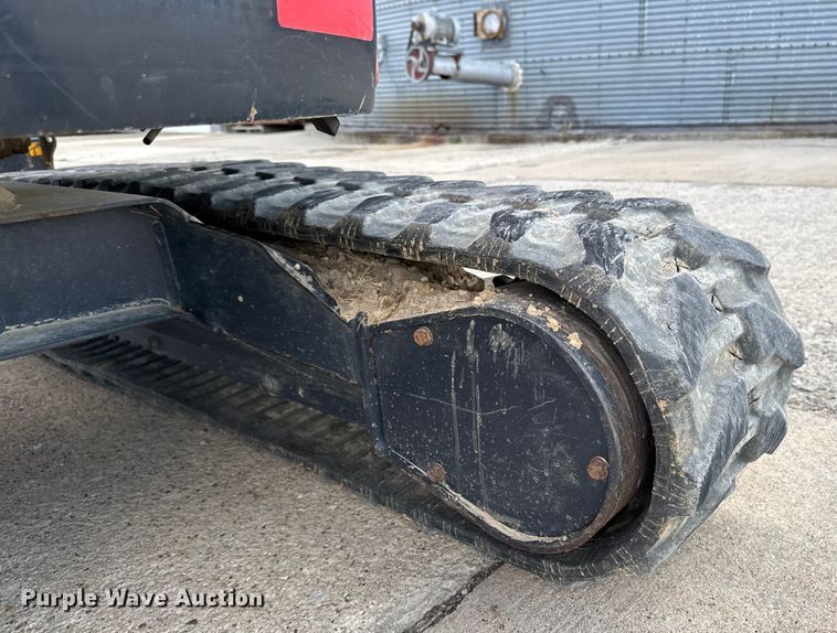 image for item EA2076 Hitachi ZX26U-5N mini excavator