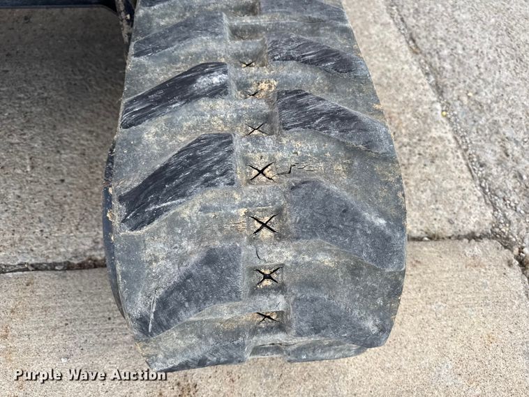 image for item EA2076 Hitachi ZX26U-5N mini excavator