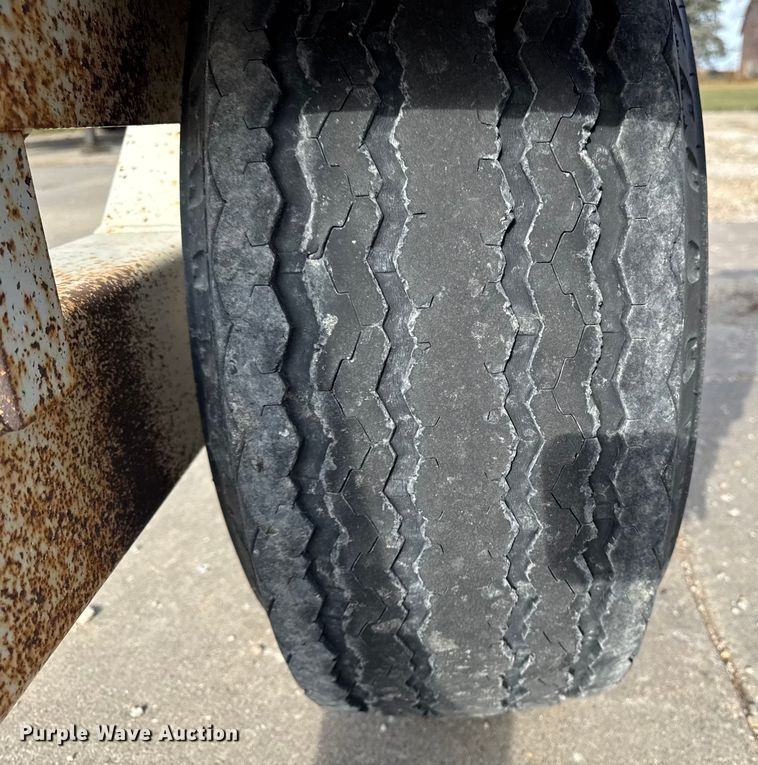 image for item EA2077 2015 Slabach I-60 reel trailer