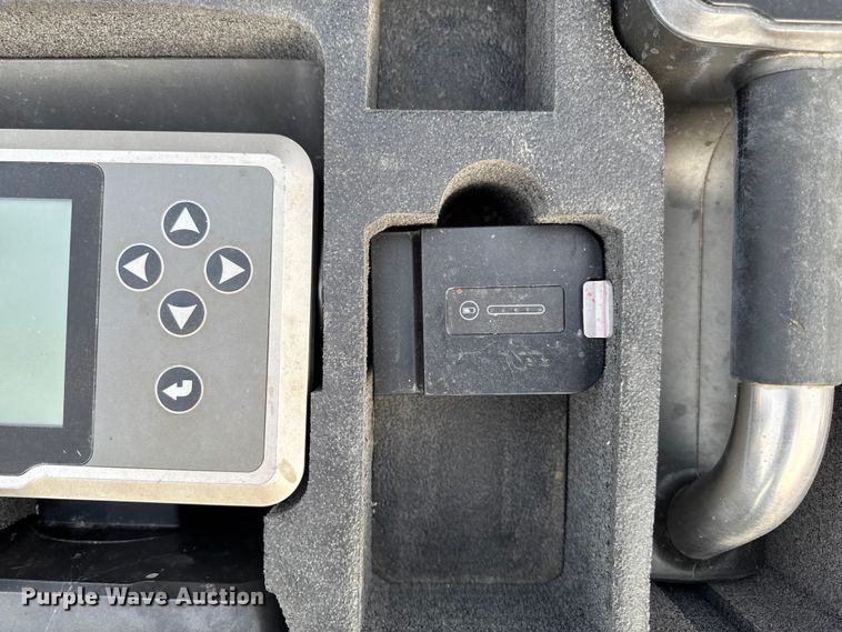 image for item EA2079 DCI Digitrak F2 locator