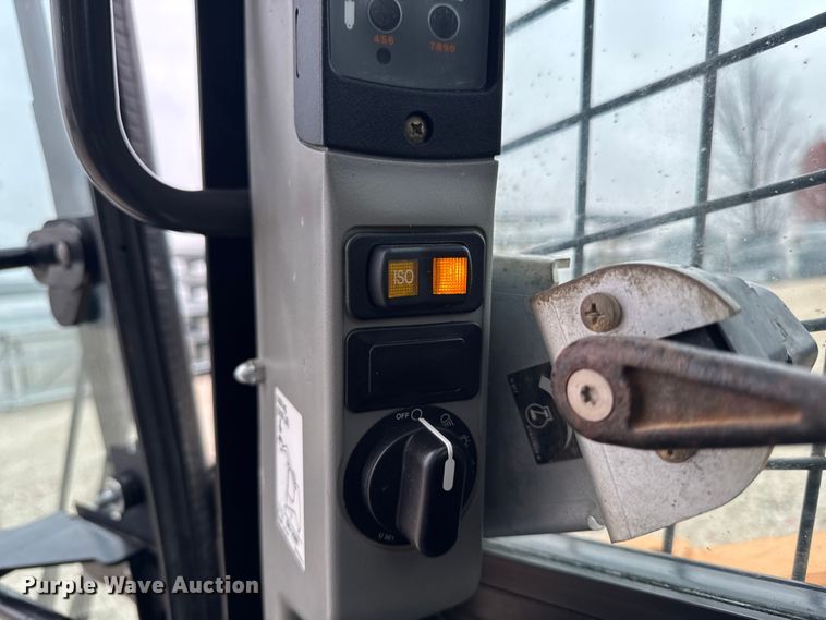 image for item EA2083 2019 Case TV450 tracked skid steer loader