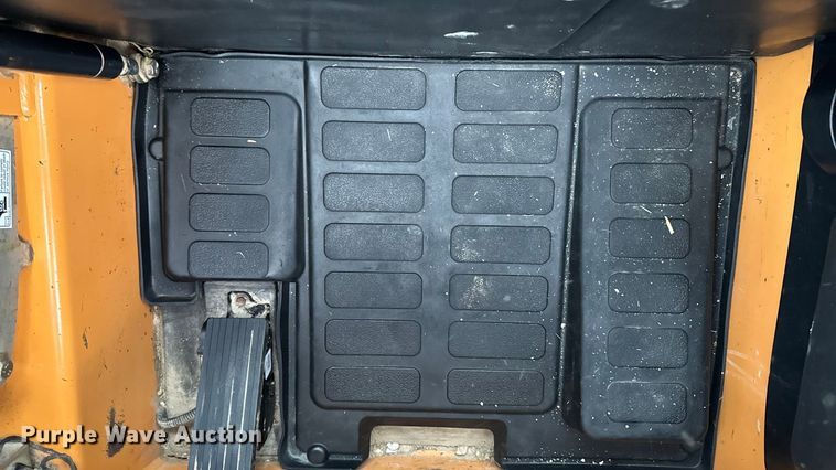 image for item EA2084 2019 Case TV380 tracked skid steer loader