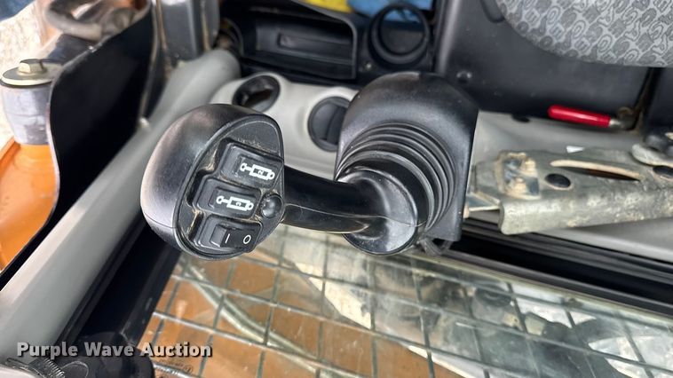 image for item EA2084 2019 Case TV380 tracked skid steer loader