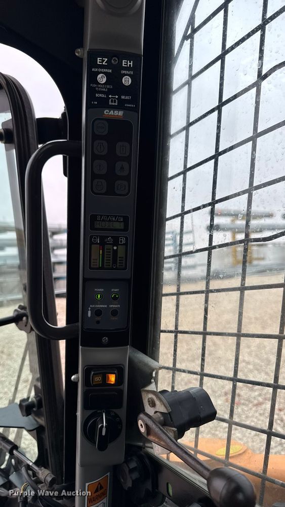 image for item EA2084 2019 Case TV380 tracked skid steer loader