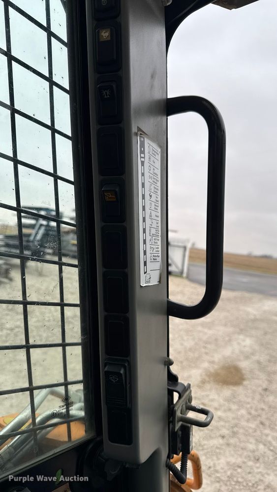 image for item EA2084 2019 Case TV380 tracked skid steer loader