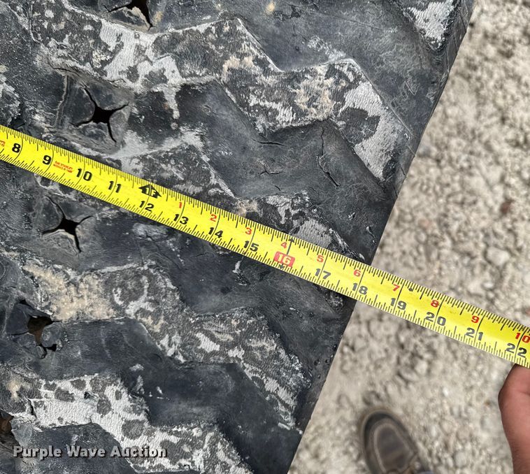 image for item EA2084 2019 Case TV380 tracked skid steer loader