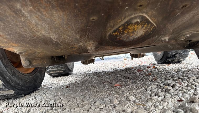 image for item EA2085 2004 Case 90XT skid steer loader