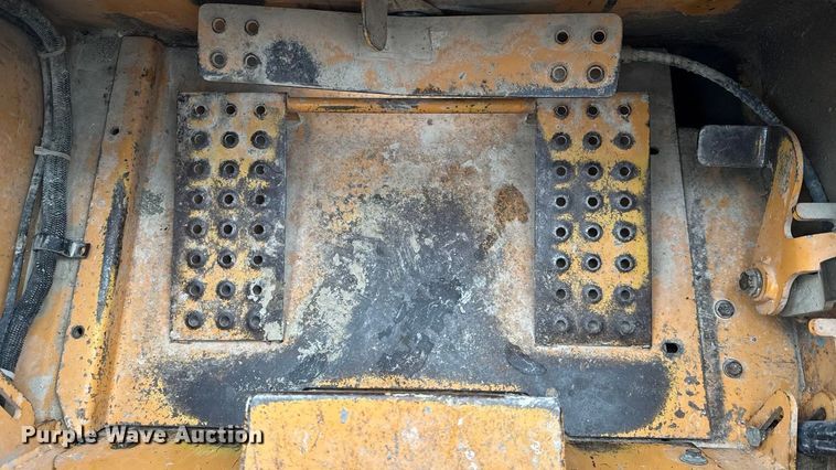 image for item EA2085 2004 Case 90XT skid steer loader