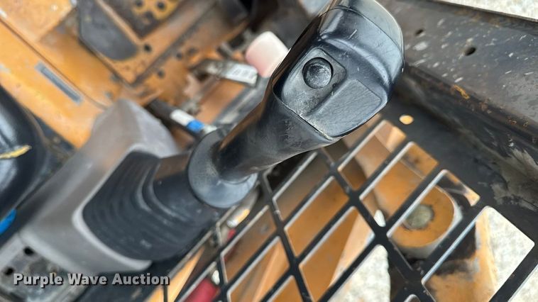 image for item EA2085 2004 Case 90XT skid steer loader