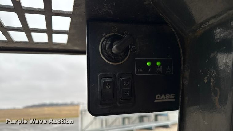 image for item EA2085 2004 Case 90XT skid steer loader