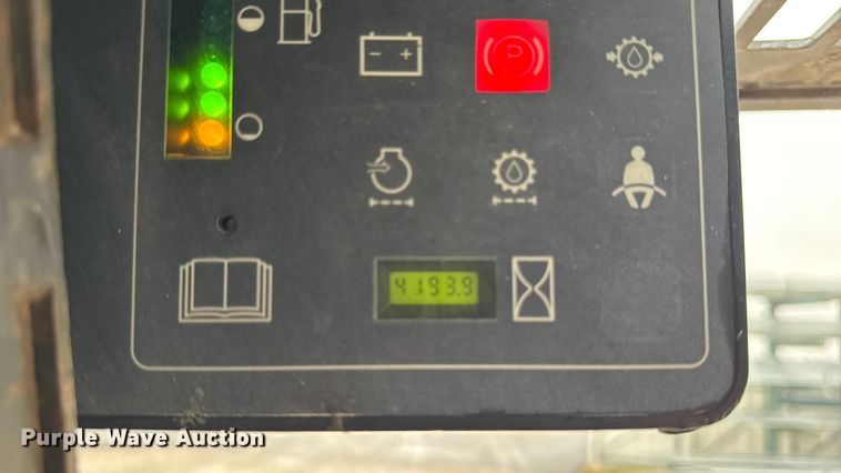 image for item EA2085 2004 Case 90XT skid steer loader