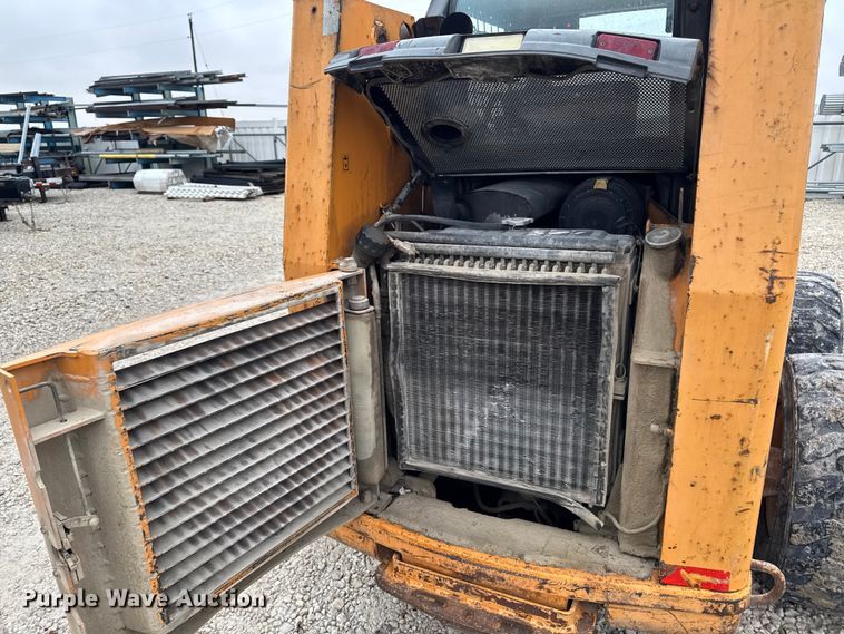 image for item EA2085 2004 Case 90XT skid steer loader