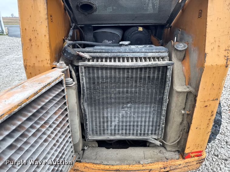 image for item EA2085 2004 Case 90XT skid steer loader