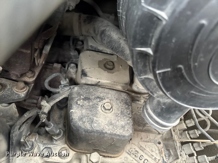 image for item EA2085 2004 Case 90XT skid steer loader