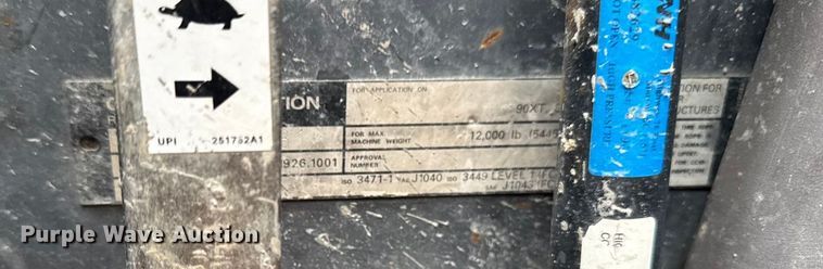 image for item EA2085 2004 Case 90XT skid steer loader