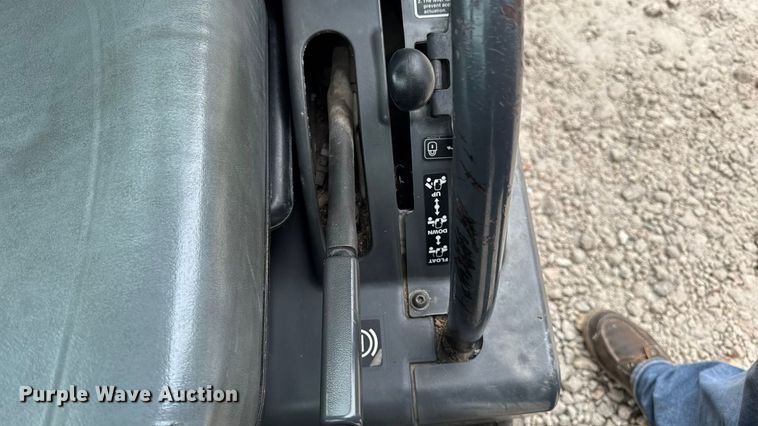 image for item EA2087 2010 Kubota RTV1100 utility vehicle