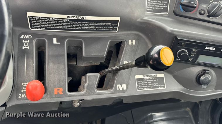 image for item EA2087 2010 Kubota RTV1100 utility vehicle