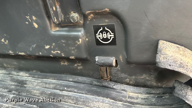 image for item EA2087 2010 Kubota RTV1100 utility vehicle