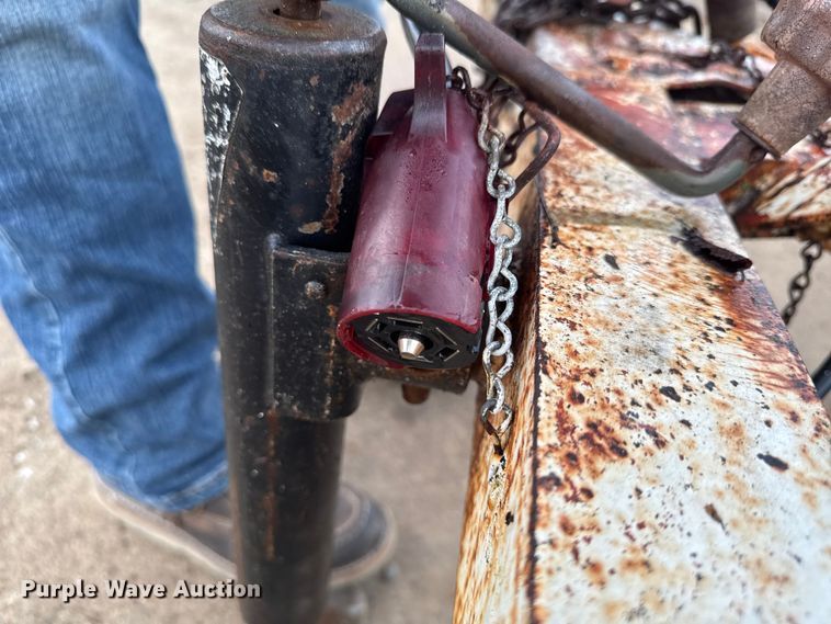 image for item EA2105 1994 Shop built utility trailer