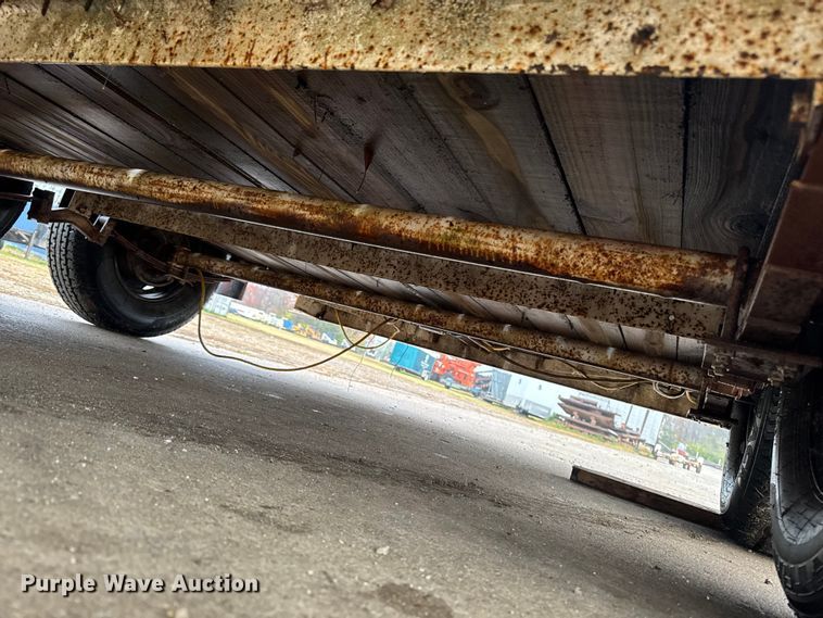 image for item EA2105 1994 Shop built utility trailer