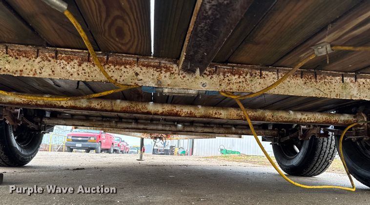 image for item EA2105 1994 Shop built utility trailer