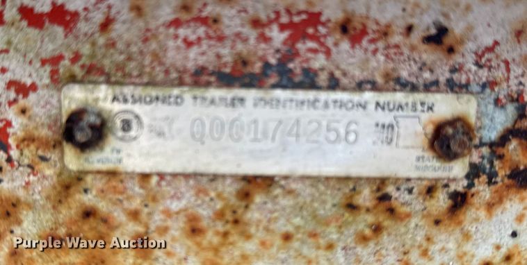 image for item EA2105 1994 Shop built utility trailer