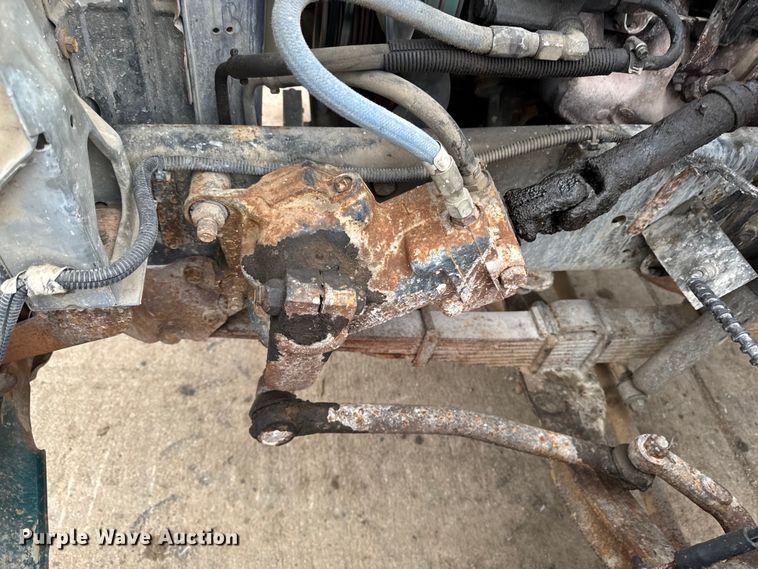 image for item EA2112 1994 Ford F700 dump truck