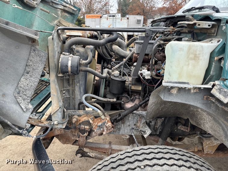 image for item EA2112 1994 Ford F700 dump truck