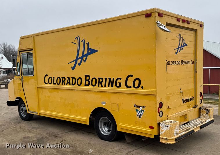 image for item EA2116 1994 Chevrolet delivery truck