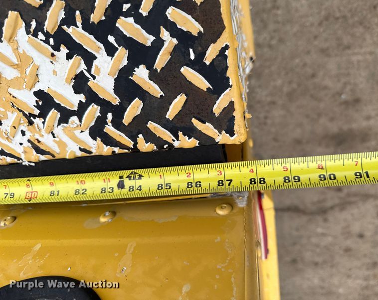 image for item EA2116 1994 Chevrolet delivery truck