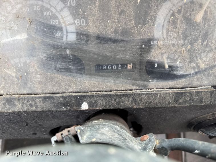 image for item EA2116 1994 Chevrolet delivery truck