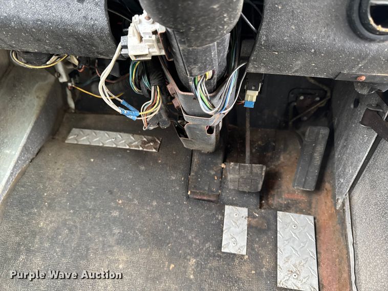 image for item EA2116 1994 Chevrolet delivery truck