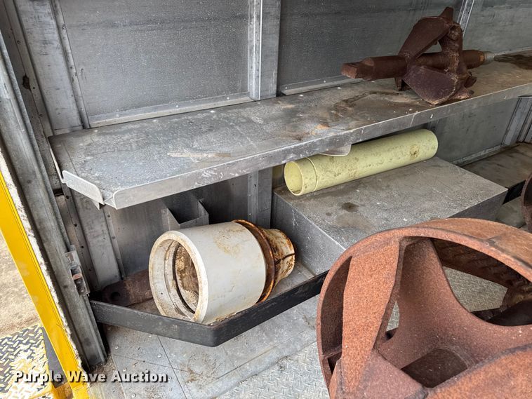 image for item EA2116 1994 Chevrolet delivery truck