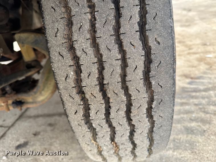 image for item EA2116 1994 Chevrolet delivery truck