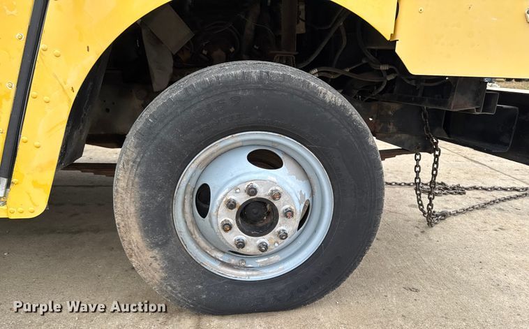 image for item EA2116 1994 Chevrolet delivery truck