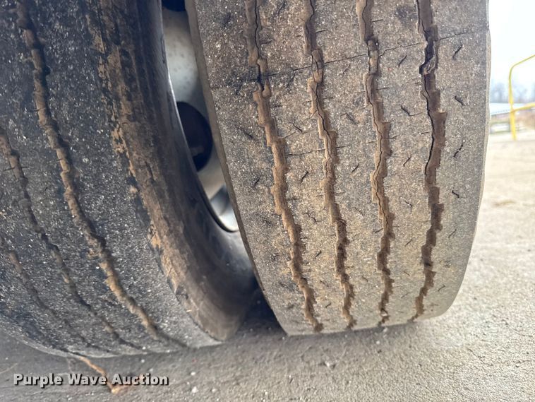 image for item EA2116 1994 Chevrolet delivery truck