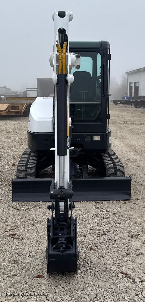 image for item EA2123 2016 Bobcat E35i mini excavator