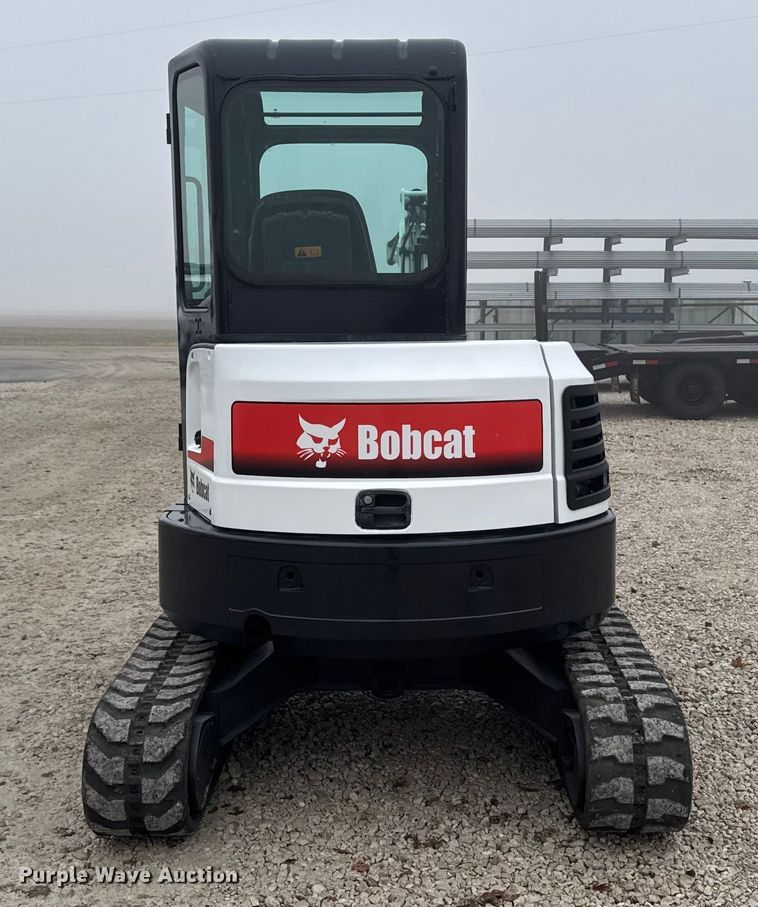 image for item EA2123 2016 Bobcat E35i mini excavator